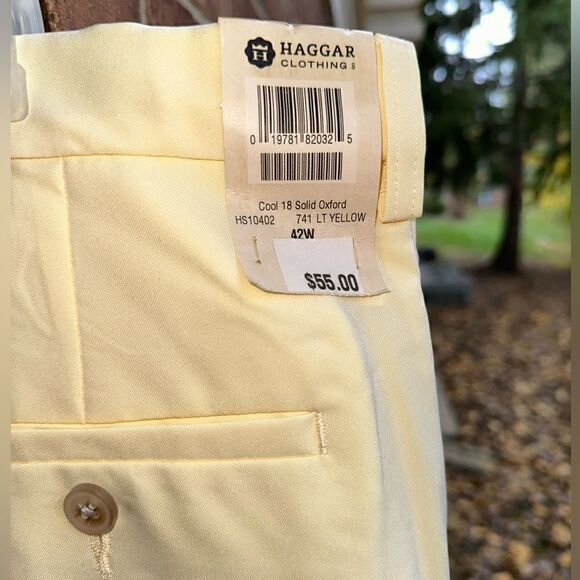 Haggar Performance Cool 18 Soild Oxford Yellow Golf Shorts Men's Size 42W - Picture 4 of 5